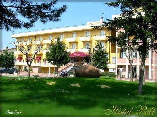 Hotel Poli Castelnovo di Sotto Exterior foto